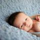 Cum să distingem gazele de colici la nou-născuți